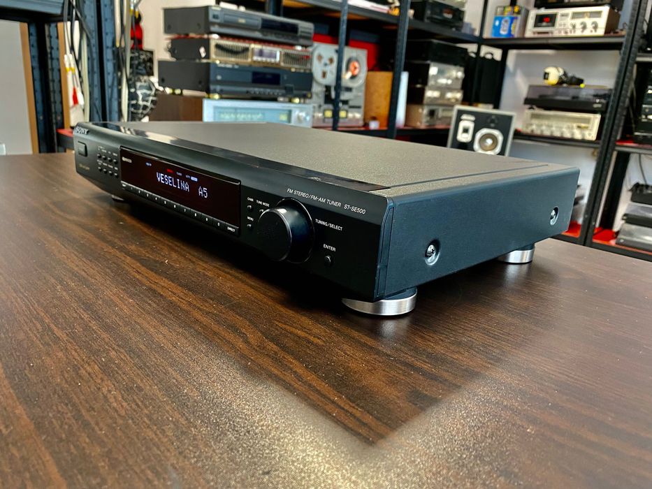 Висококачествен тунер Sony