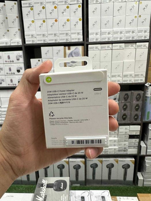 Адаптер Apple USB-C  мощностью 20 вт