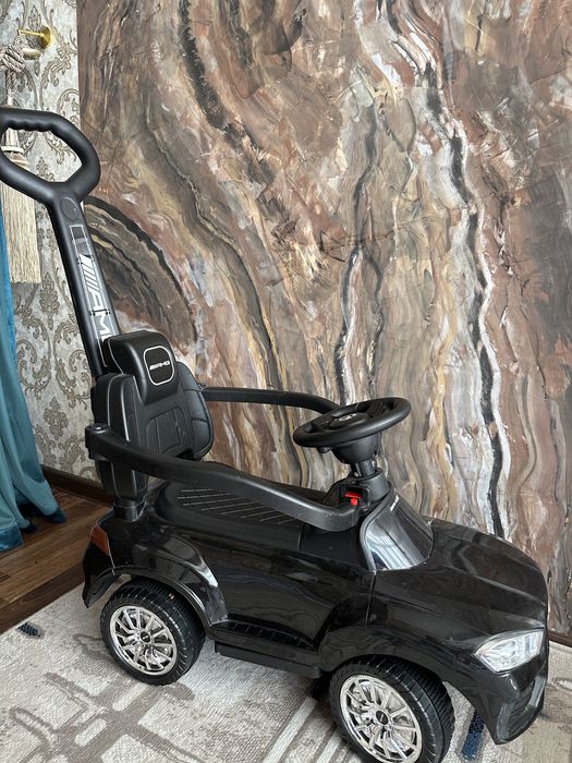 Детская машина в хорошем состоянии