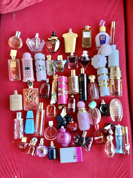 Set parfumuri 40+ originale DAMA DOAR AZI PRET REDUS