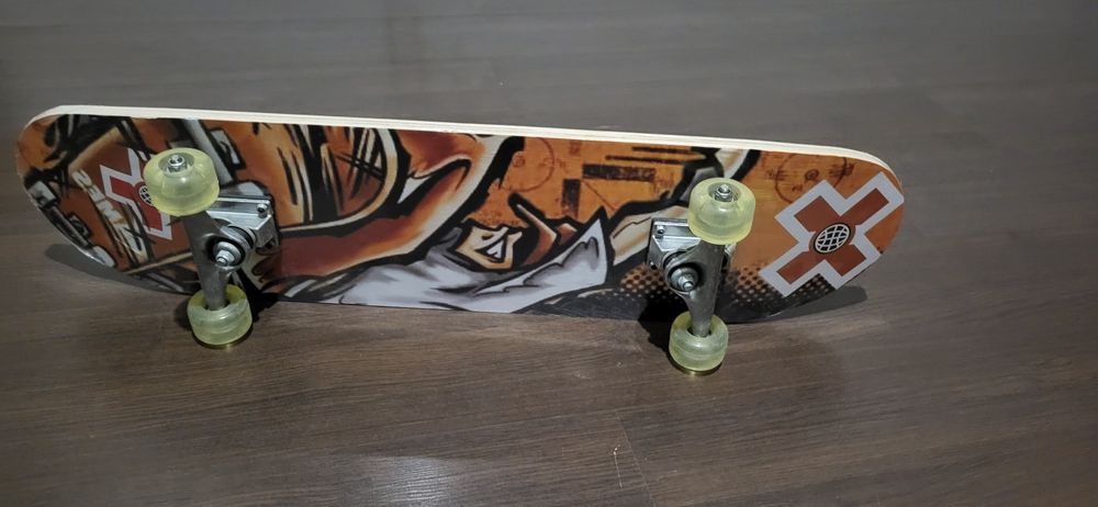 Продам скейтборд