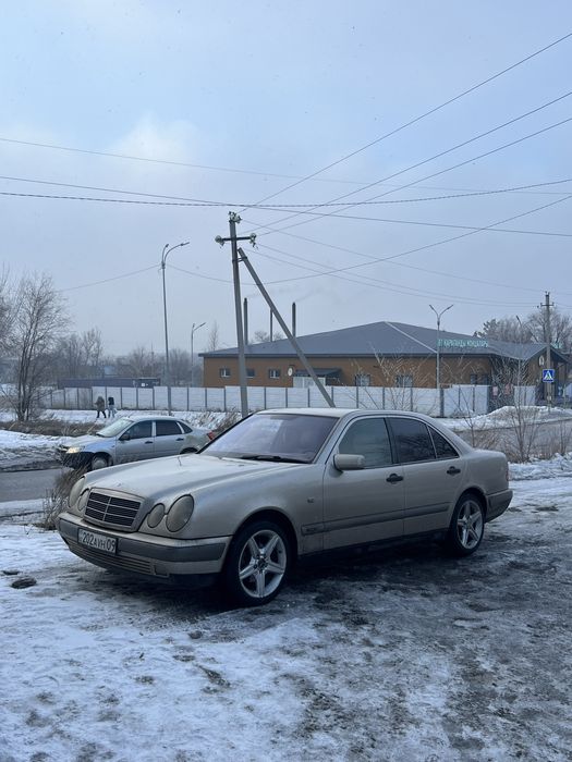 Продаю до рест бампер мерседес w210 оригинал