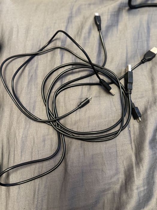 Ps4 pro mai multe detali în descriere