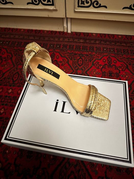 Босоножка от ILVI новые,