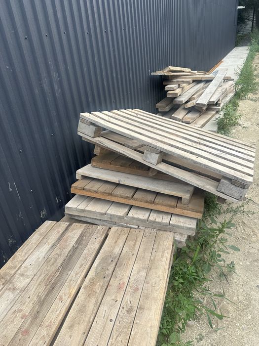 Продам поддоны по 500