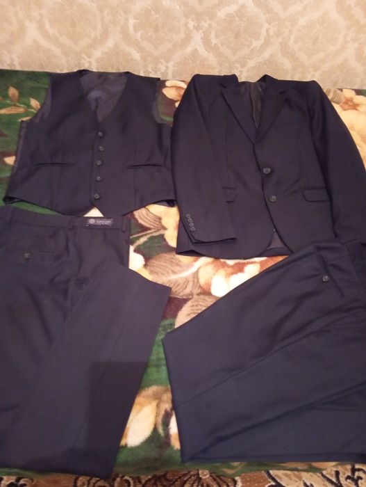 Школьная форма костюм  48 р
