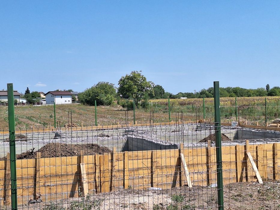 Teren construibil intravilan, loturi 460-930mp lângă A0, A3, A7 superb