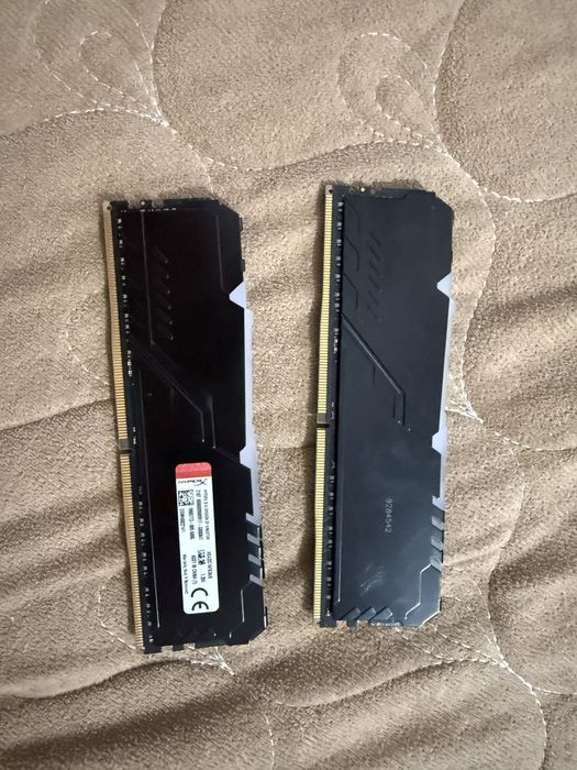 Memorie ram kingston 16gb 8x2 3200mhz cu rgb