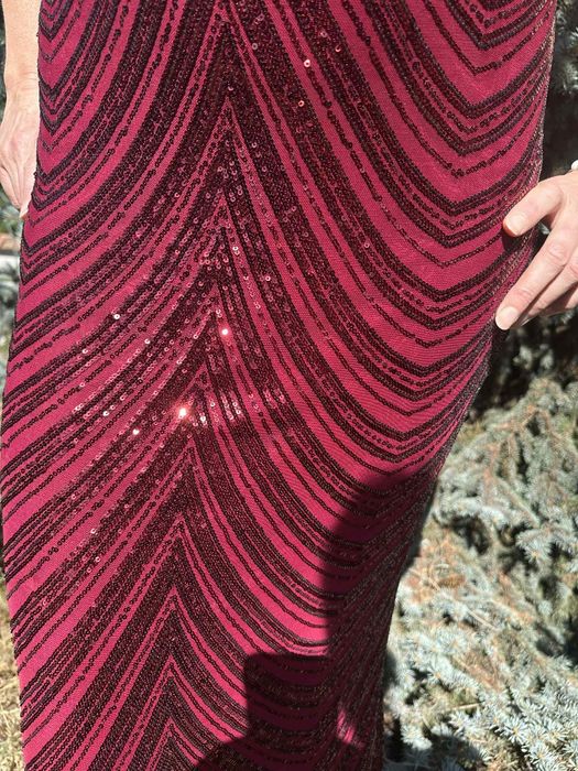 Официална рокля с пайети