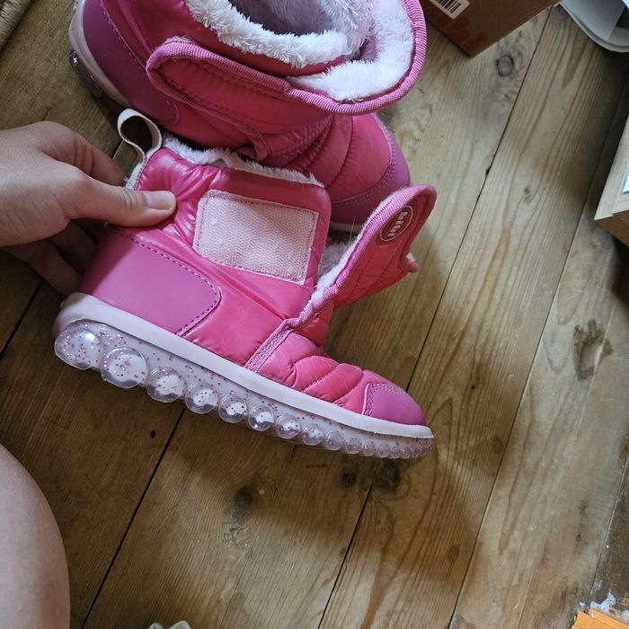 Детски зимни обувки / апрески