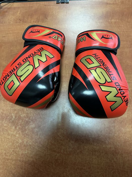 Manusi de box adulti