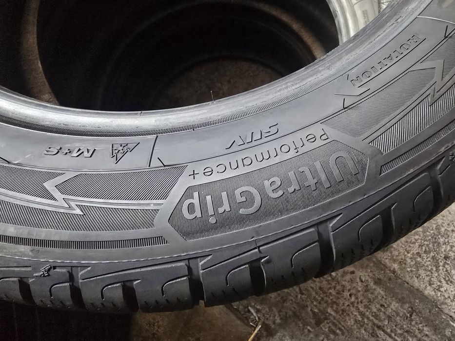 Goodyear 235/55 R18 104H MS iarnă