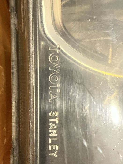 Фары toyota chaser 100