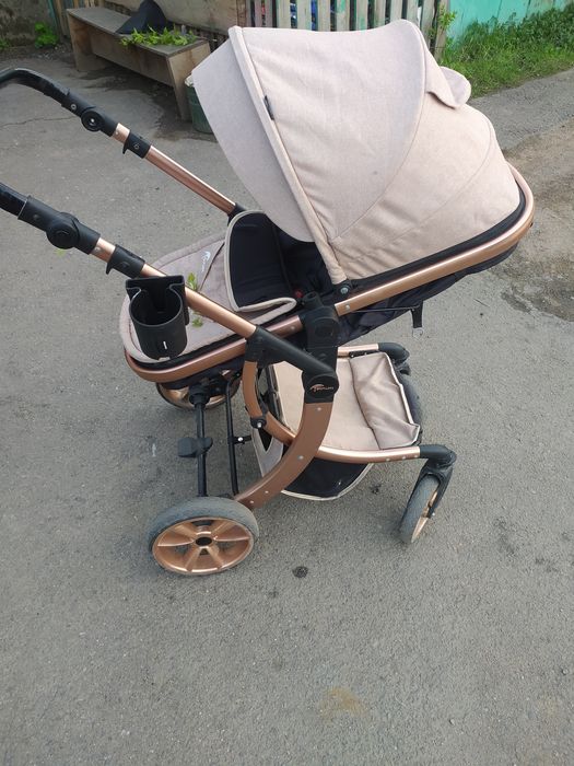 Продам коляску зима-лето