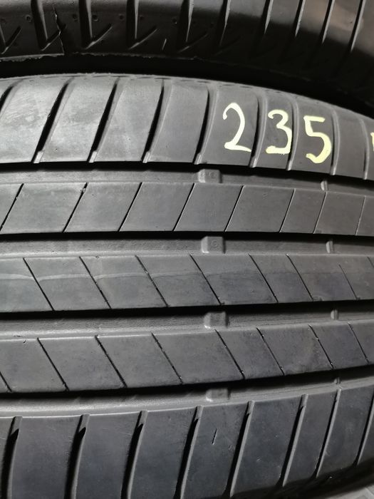 235 50 19 Anvelope de vara Bridgestone Audi A8 Hyundai Tucson Mercedes