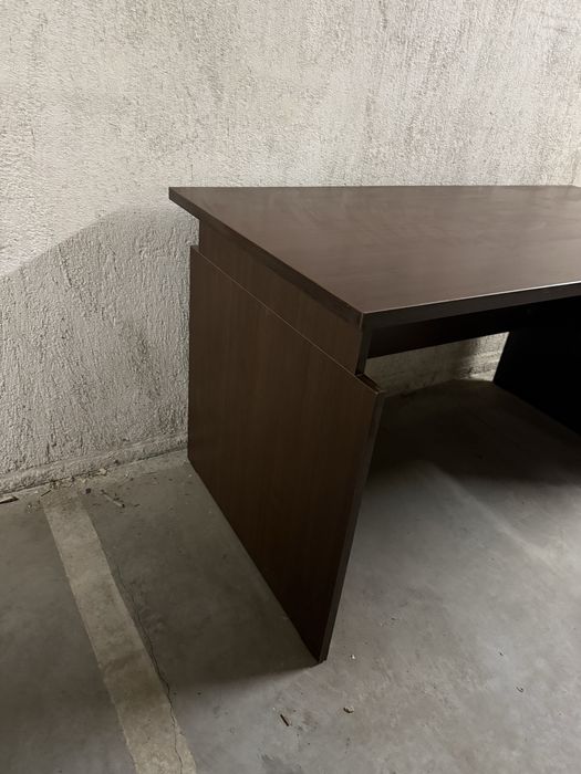 Бюро цвят венге 138/68/72