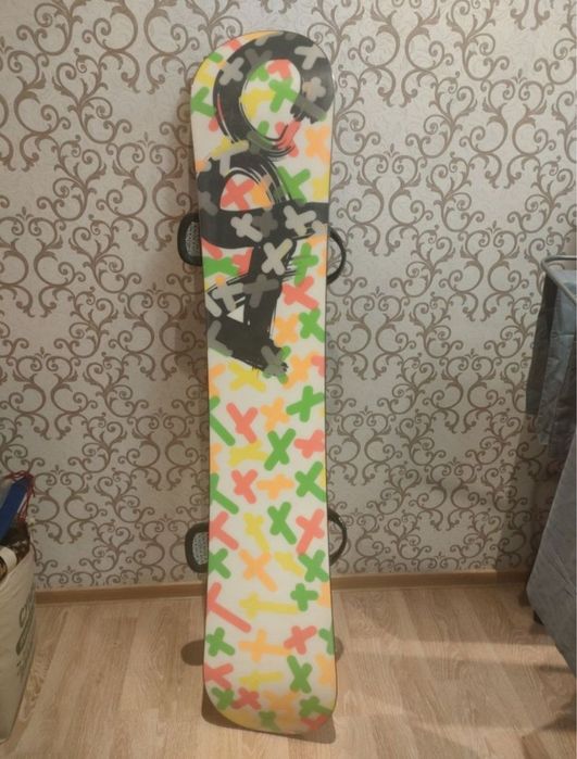 Продам сноуборд 151см.