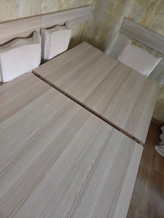 Маса за хранене/трапезария