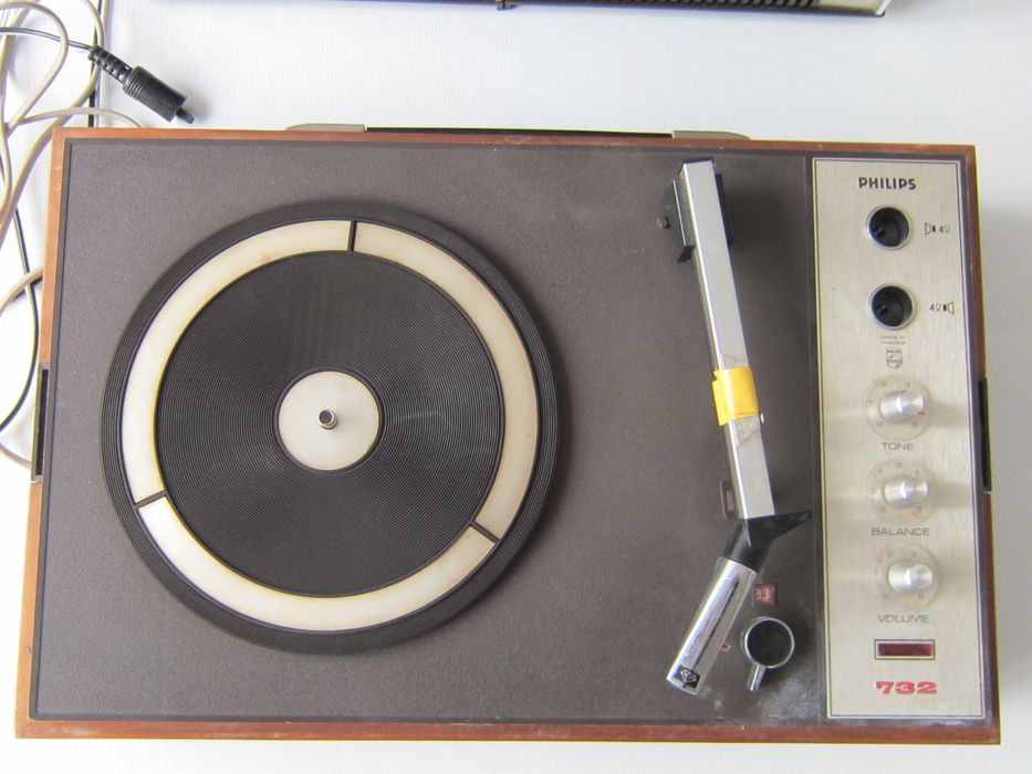 Грамофон -- Philips