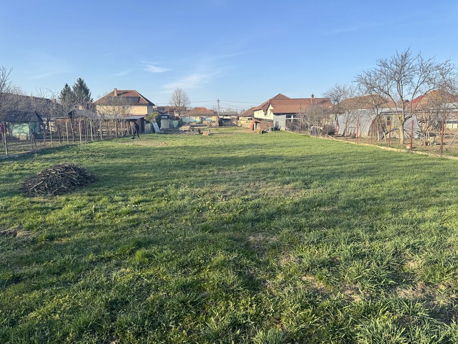 Loc de casa Sanleani