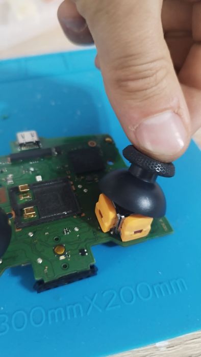 Reparații controller  ps5 joystick PlayStation 5 maneta ps5
