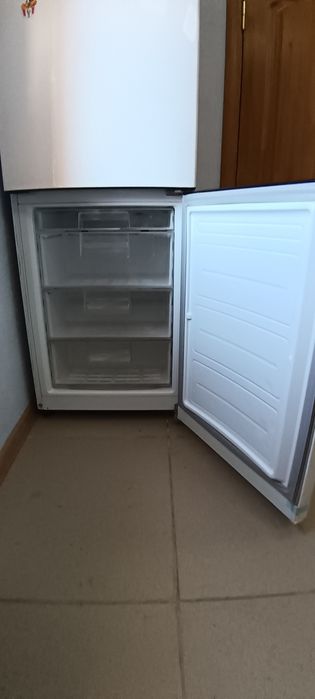 2х камерный холодильник LG