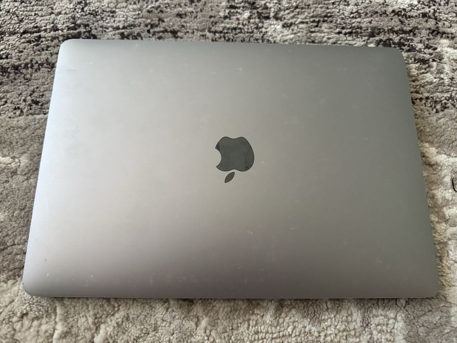 Macbook Air 2020, Procesor M1 , 8gb RAM, 256 SSD NVMe