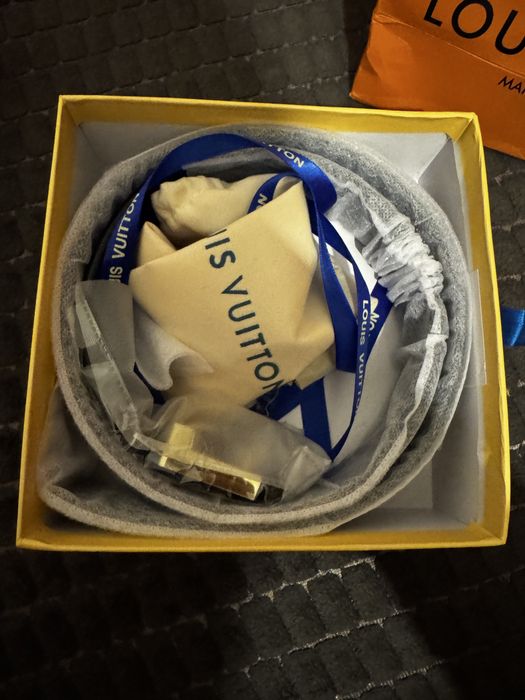 Curea louis vuitton 90