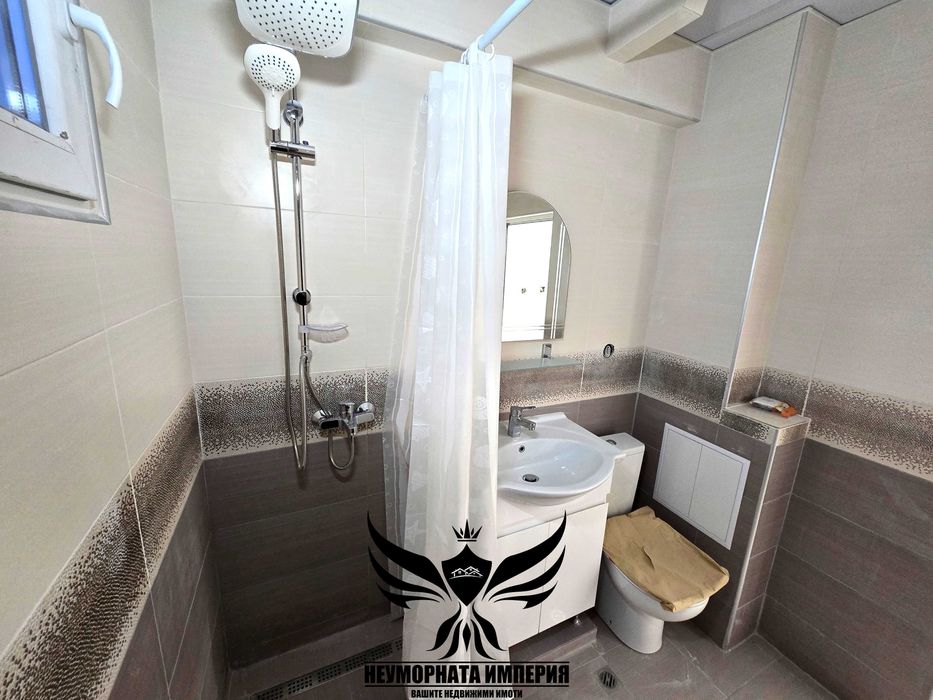 Продавам тристаен апартамент 91кв. с гараж и изба в гр.Асеновград