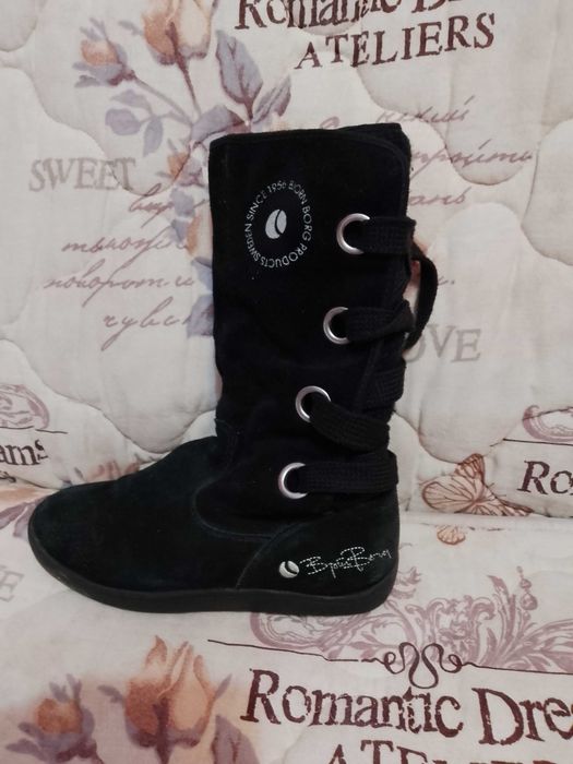 Зимни дамски велурени ботуши
