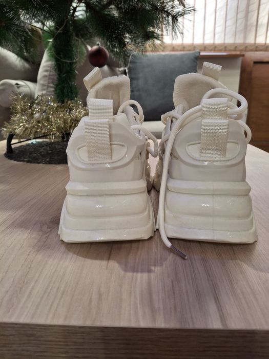 Маратонки с платформа