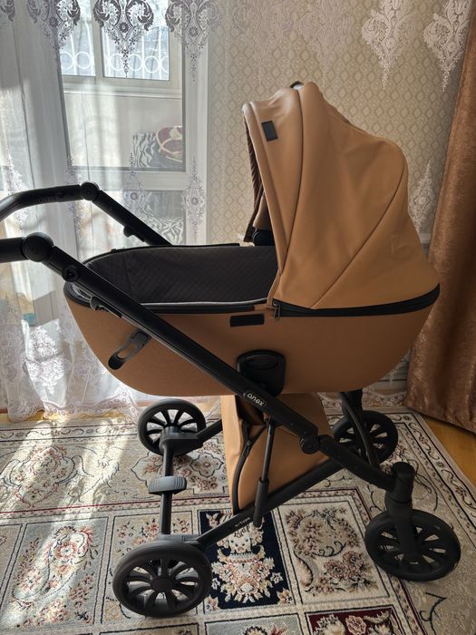 Коляска фирмы Anex