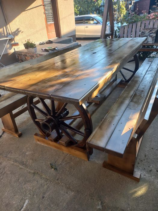 Leagăn de grădină ,mese cu roți de car, mobilier de grădină