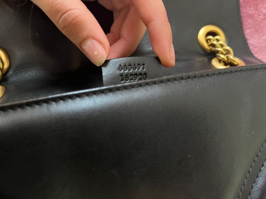 Genta gucci detalii in privat