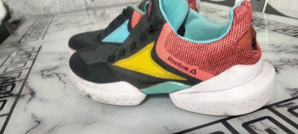 Продам, кросовки NICE размер 42