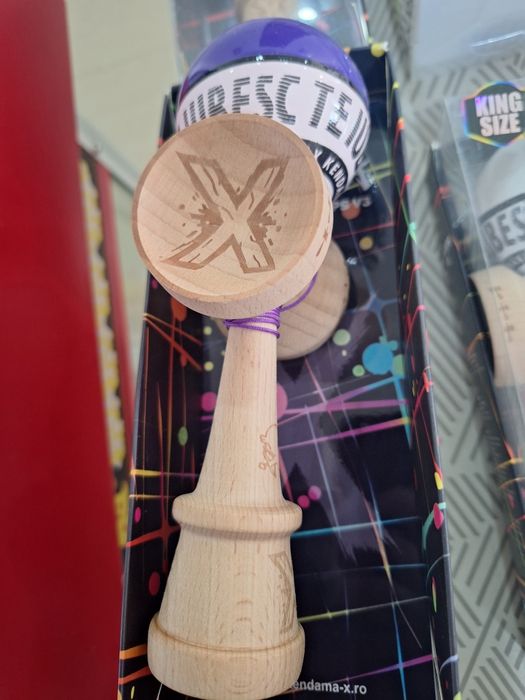 Vând lot kendama