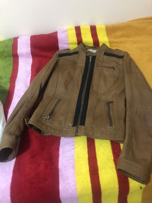 Кожено яке в кафяво