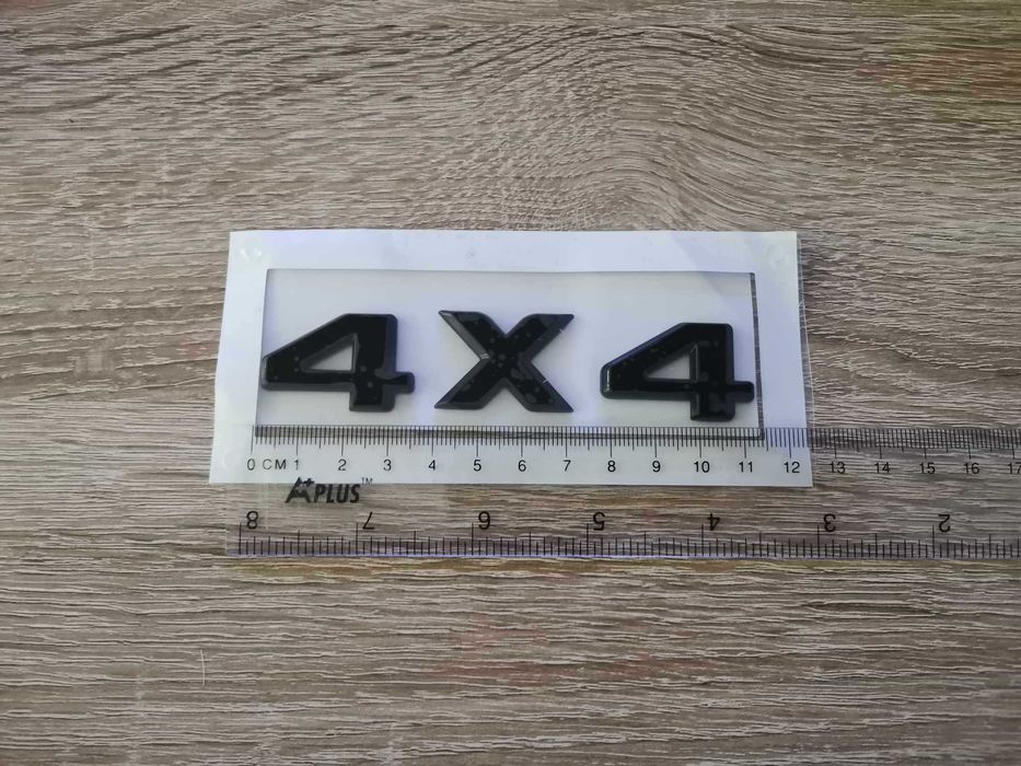 Mercedes Benz черна емблема 4x4