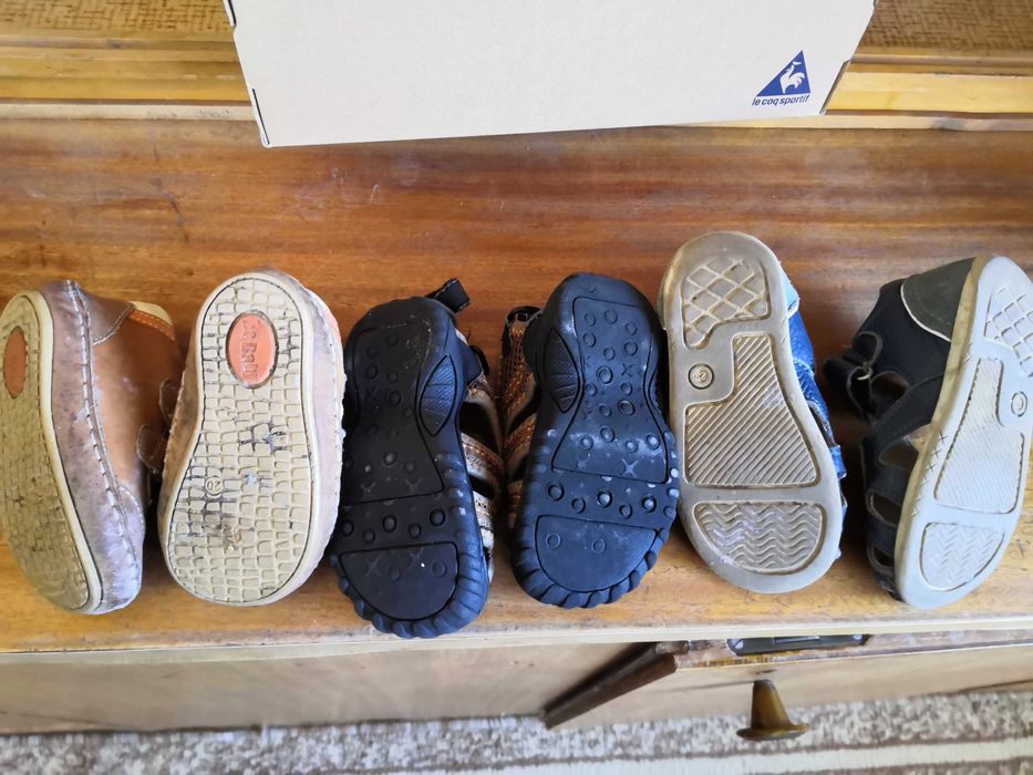 ОБУВКИ Бебе р. 20-23