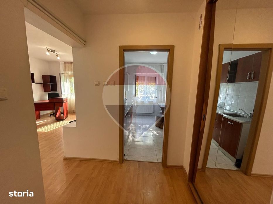 Apartament cu 2 camere de închiriat în zona Centrul Civic