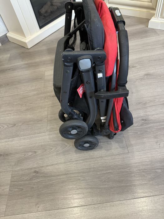 Коляска прогулочная