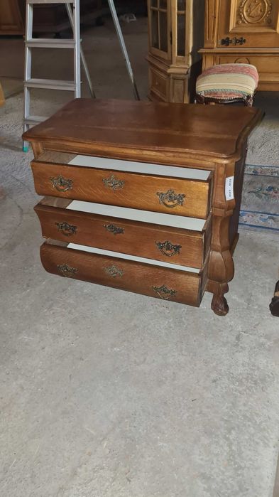 шкаф в стил чипъндел