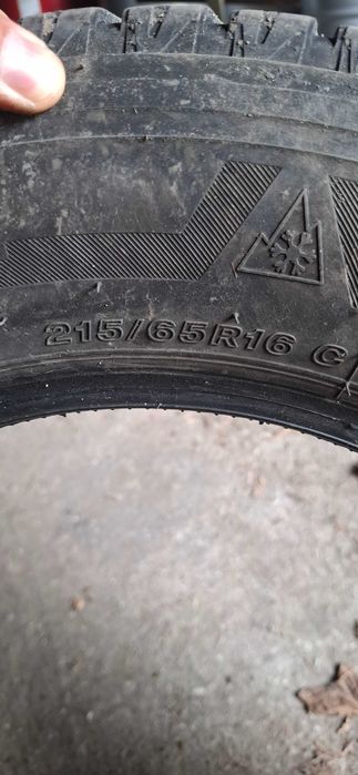 Зимни гуми BRIDGESTONE 215/65 R16C