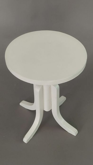 Стул для пианино.