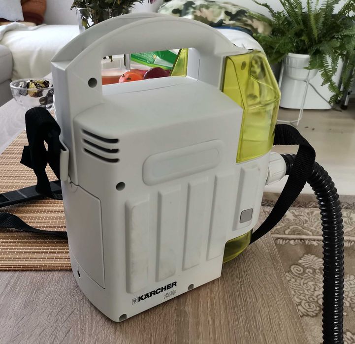 Aspirator pentru spalat geamuri Karcher K250 - necesita acumulator