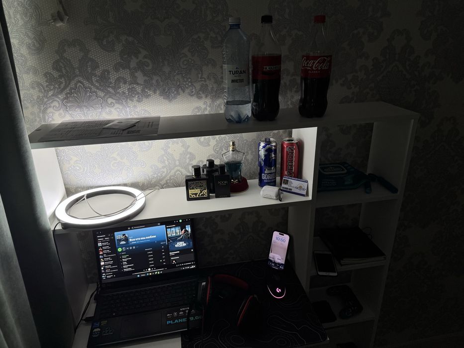 Продается стол для учебы