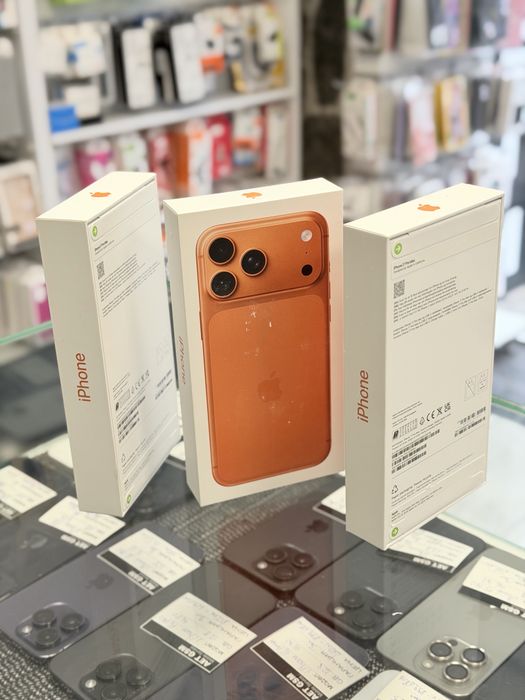 Apple iPhone 17 Pro Max 256GB Cosmic Orange