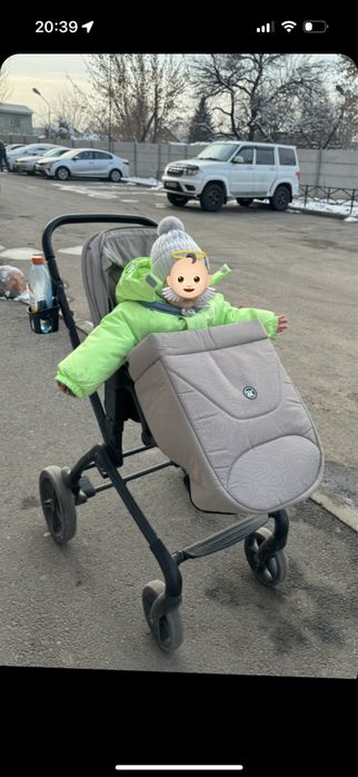 Коляска прогулочная