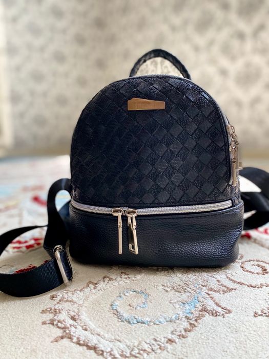 Сумка и рюкзак и тренч