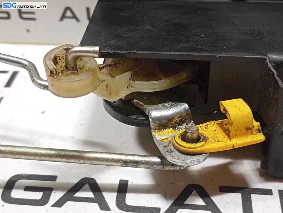 Broasca Incuietoare de pe Usa Portiera Stanga Fata Dacia Logan 2 MCV 2012 - 2016 Cod 805036006R [M4900]